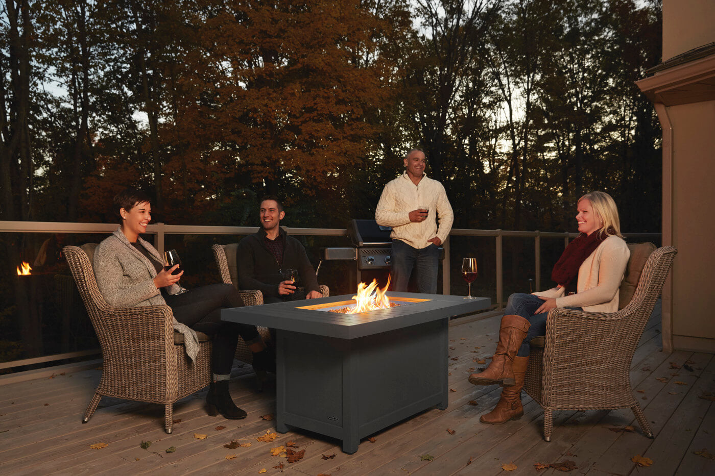 Napoleon Hamptons Series Rectangular Patioflame® Table – HAMP1-GY